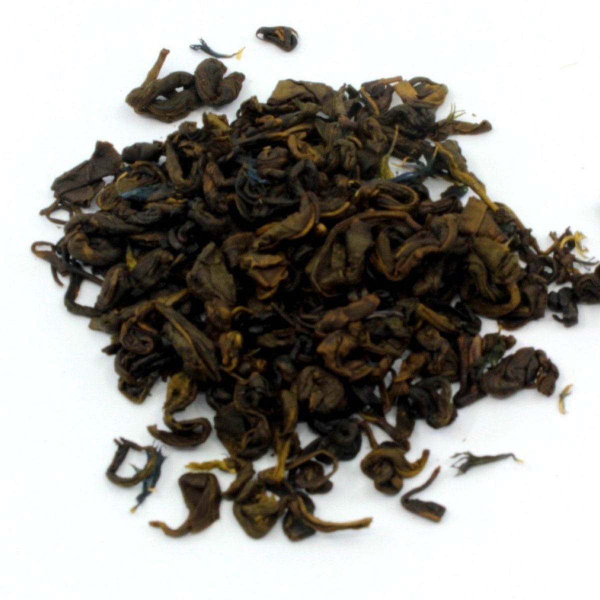 Thé vert Earl Grey Pekoe Gunpowder Uva Sri Lanka — Les Thés Fuji Mélange de thé vert Pekoe Gunpowder avec pétales de bleuets et arômes de bergamote